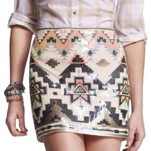 ⚡EXPRESS Mini Skirt Blush Base w Blues Green Gold